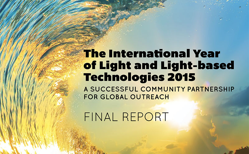 Acto de Entrega Informe IYL2015